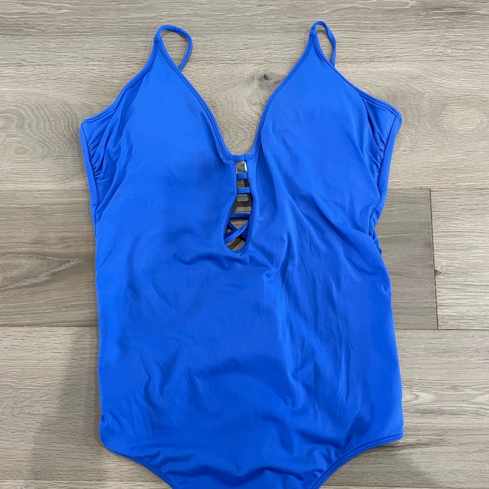 O’Neil blue one piece swim suit